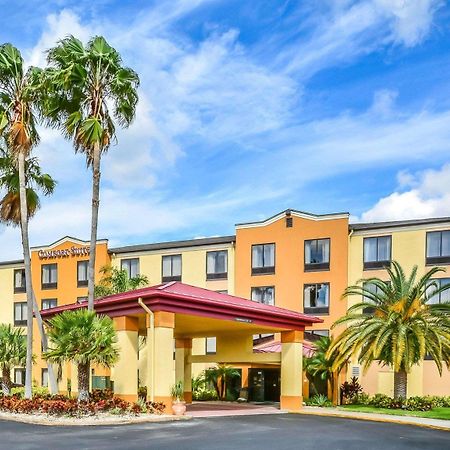 Comfort Suites Tampa - Brandon Heartland Exterior photo